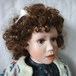 Фарфоровая зеленоглазая кудряшка ERIN от Christine Orange