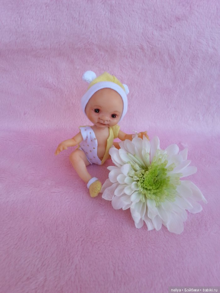 Маленькое солнышко. Мини кукла ручной работы (фото 9)