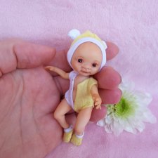 Маленькое солнышко. Мини кукла ручной работы