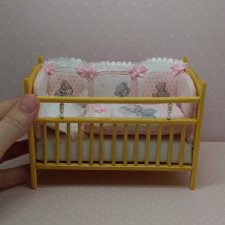 Кроватка для куколок