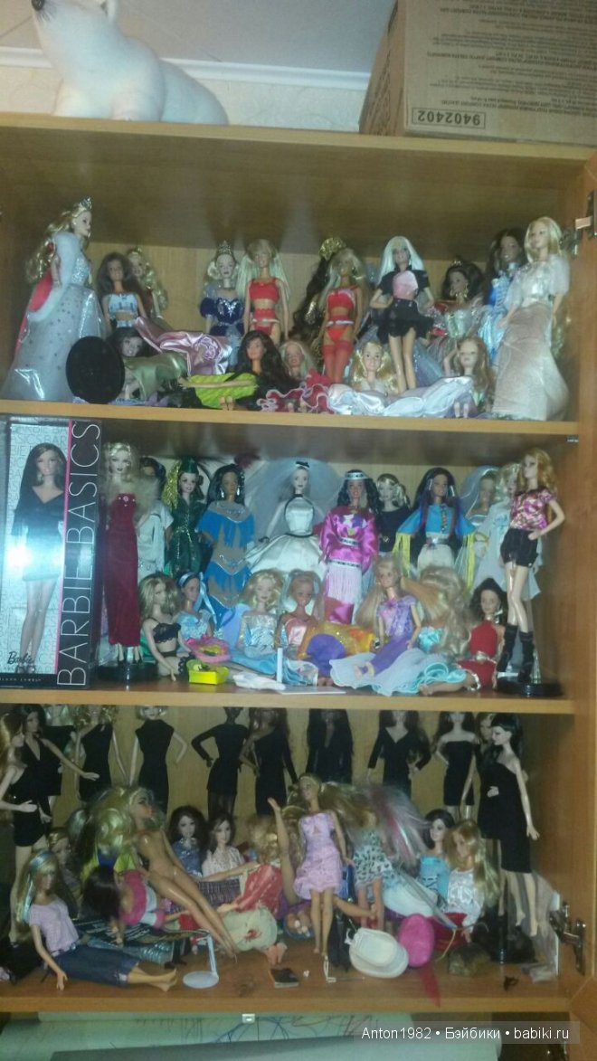 Решил скромно похвастаться. Моя коллекция кукол