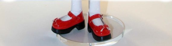 Подскажите, где купить туфельки для кукол Кае Виггс