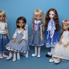 Мои девочки Kaye Wiggs поздравляют всех женщин и нас с вами с праздником 8 марта