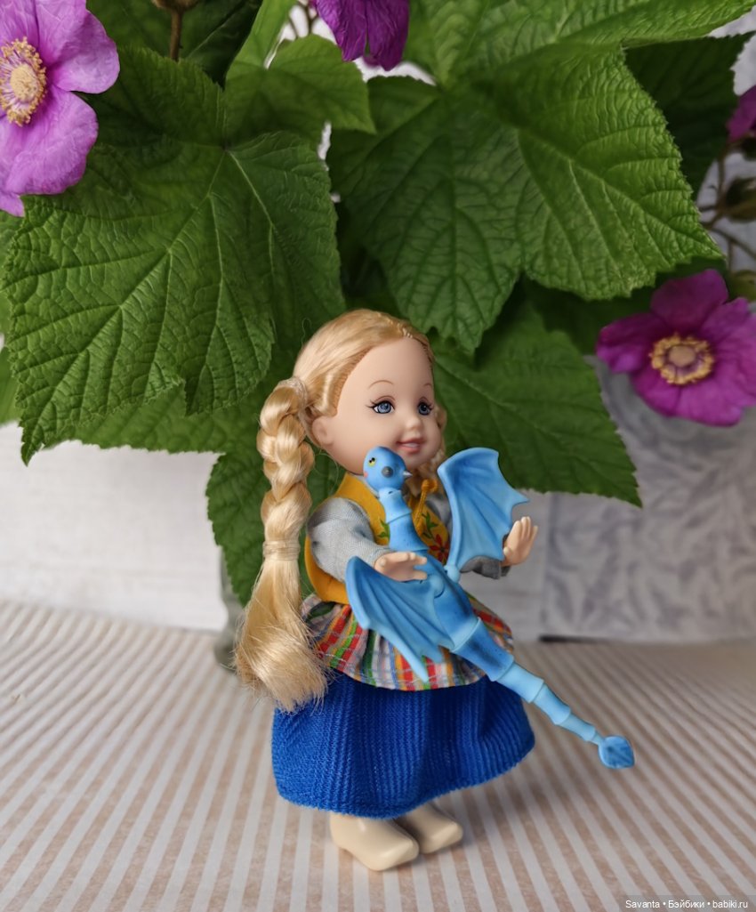 Кукла Келли Голландия и её Дракон