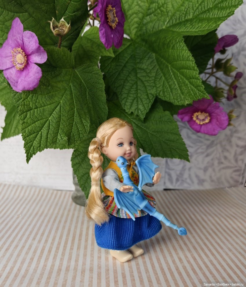 Кукла Келли Голландия и её Дракон