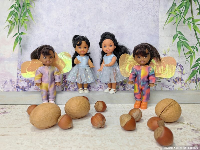 Сегодня Ореховый Спас. Куколки показывают орешки