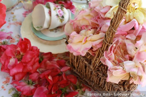 Яблочный пирог из слоёного теста (фото 2)