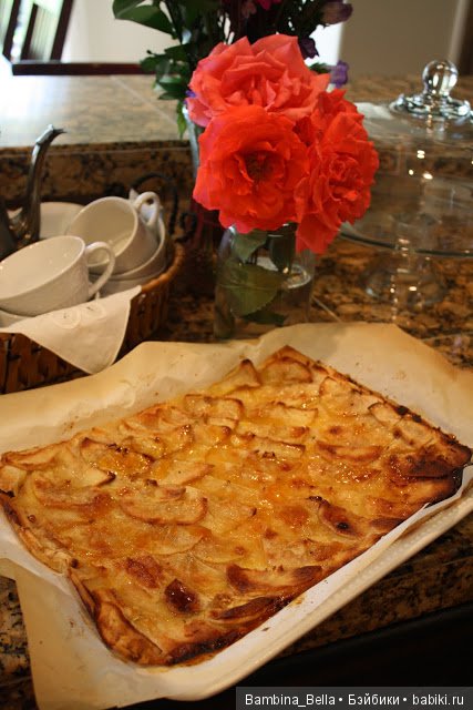 Яблочный пирог из слоёного теста (фото 6)