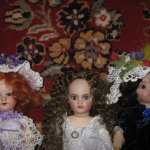 Три сестрицы под окном пряли поздно вечерком...