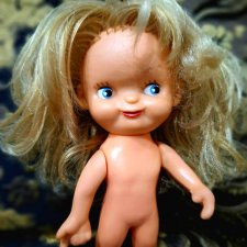 Копытка длиноволосая блондинка в родном