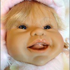 Очаровательная улыбашка от Evelyn Leman