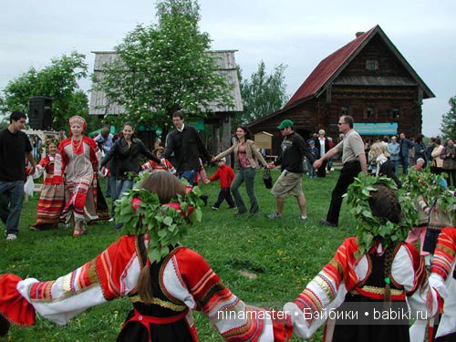 Как празднуют Троицу сегодня (фото 2)