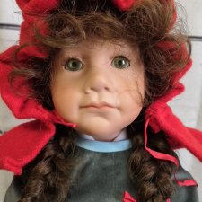 Красная шапочка от Julie Good-Kruger