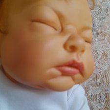 Авторская виниловая сплюшка из Германии