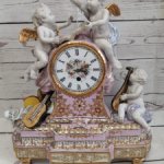 Механические часы. Бисквитный фарфор. Франция.