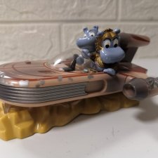 Киндеры. Бегемоты. Звездолет Ferrero Италия