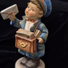 Goebel Hummel.  Почтальон. 14 см, 1982 г