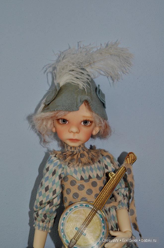 Морис (Maurice Kaye Wiggs) в роли Арлекина (фото 5)