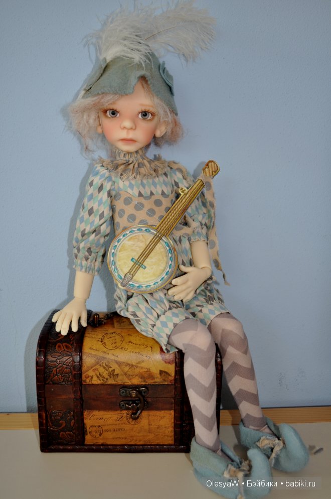 Морис (Maurice Kaye Wiggs) в роли Арлекина (фото 6)