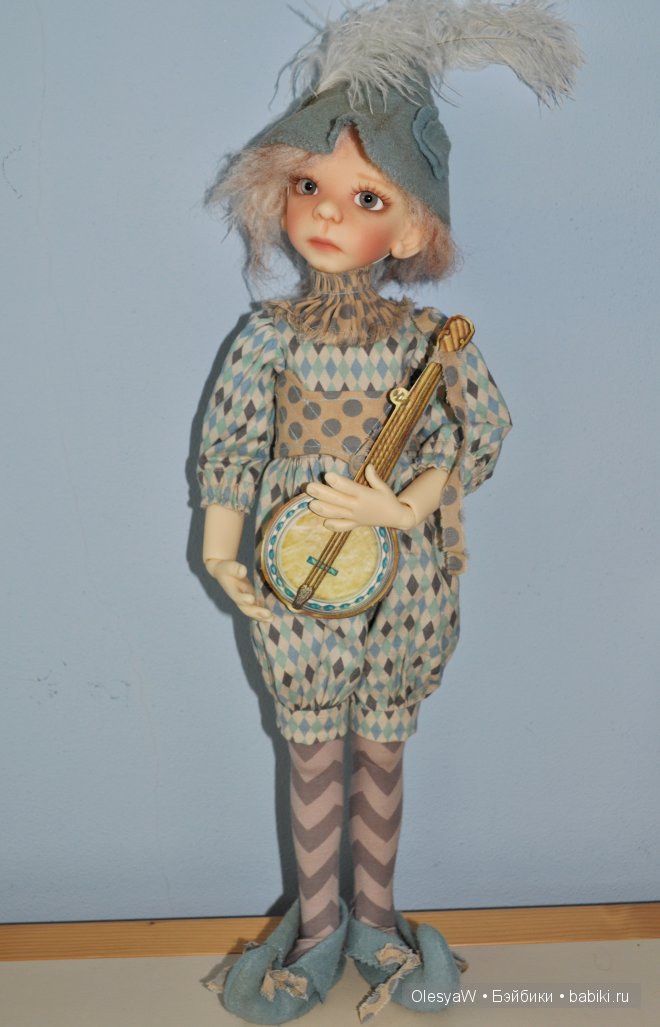 Морис (Maurice Kaye Wiggs) в роли Арлекина (фото 2)