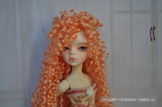 DIM Laia на теле Lillycat