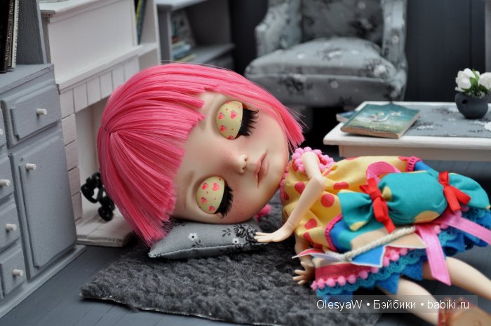 Яркая Блайз, кошечка от Юлии Тарасовой и Сарина от Nefer Kane на десерт