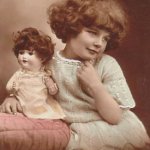 Я верю, что счастье сильнее смерти... Немного о куклах Генриха Хандверка