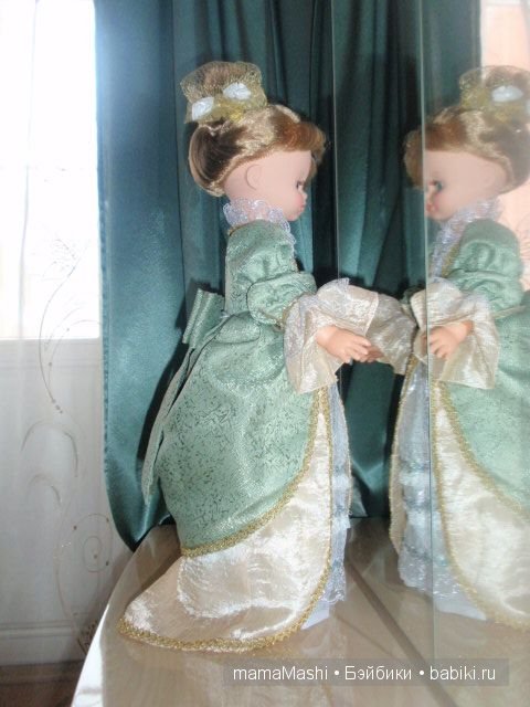 Hаши куклы тоже достойны красивых нарядов