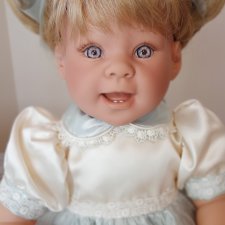 Spring smails Lee Middleton