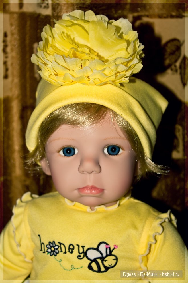 Медовая пчёлка от Pat Moulton. Медовая пчёлка от Pat Moulton.