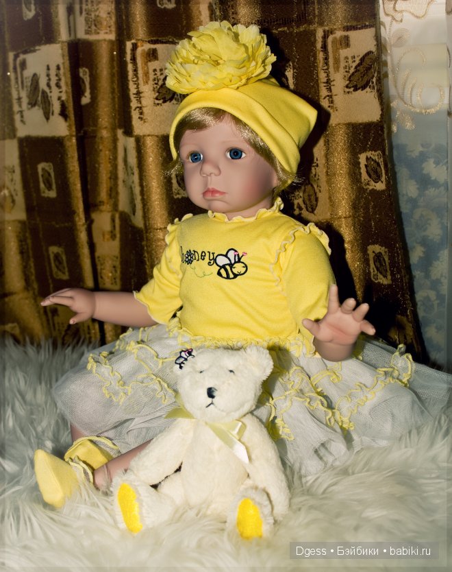 Медовая
пчёлка от Pat Moulton. Медовая пчёлка от Pat Moulton.