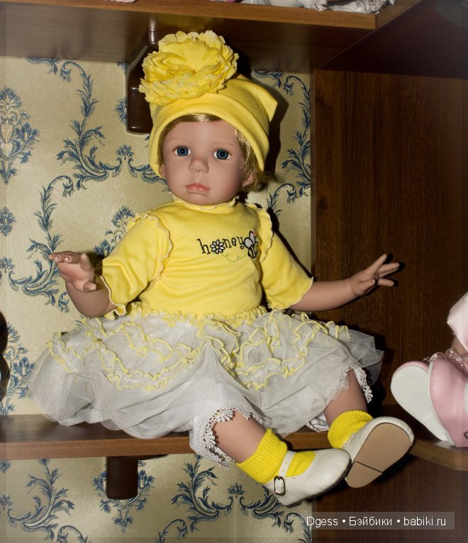 Медовая пчёлка от Pat Moulton. Медовая пчёлка от Pat Moulton.