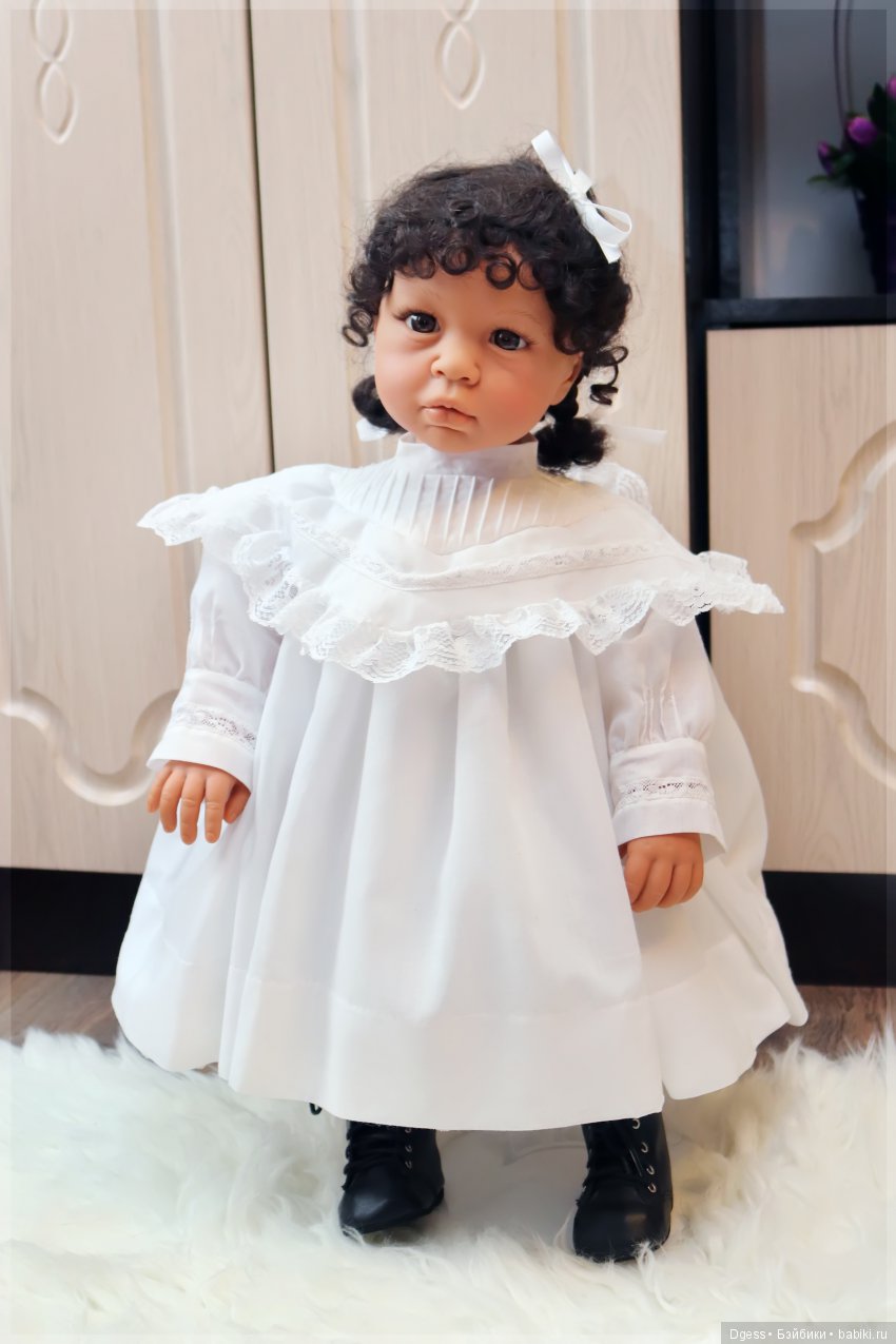 African-American и Buddy Bear (light skin) от Lee Middleton dolls