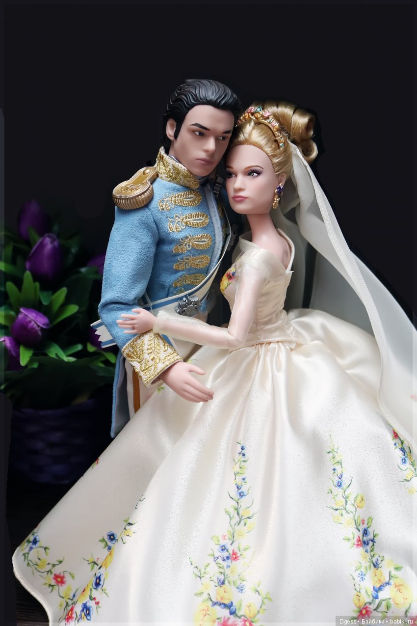 Золушка и принц от DISNEY