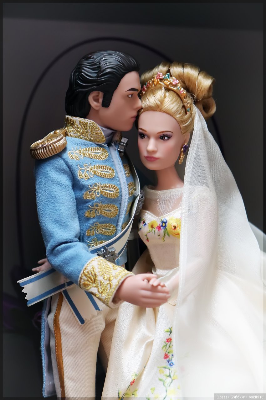 Золушка и принц от DISNEY