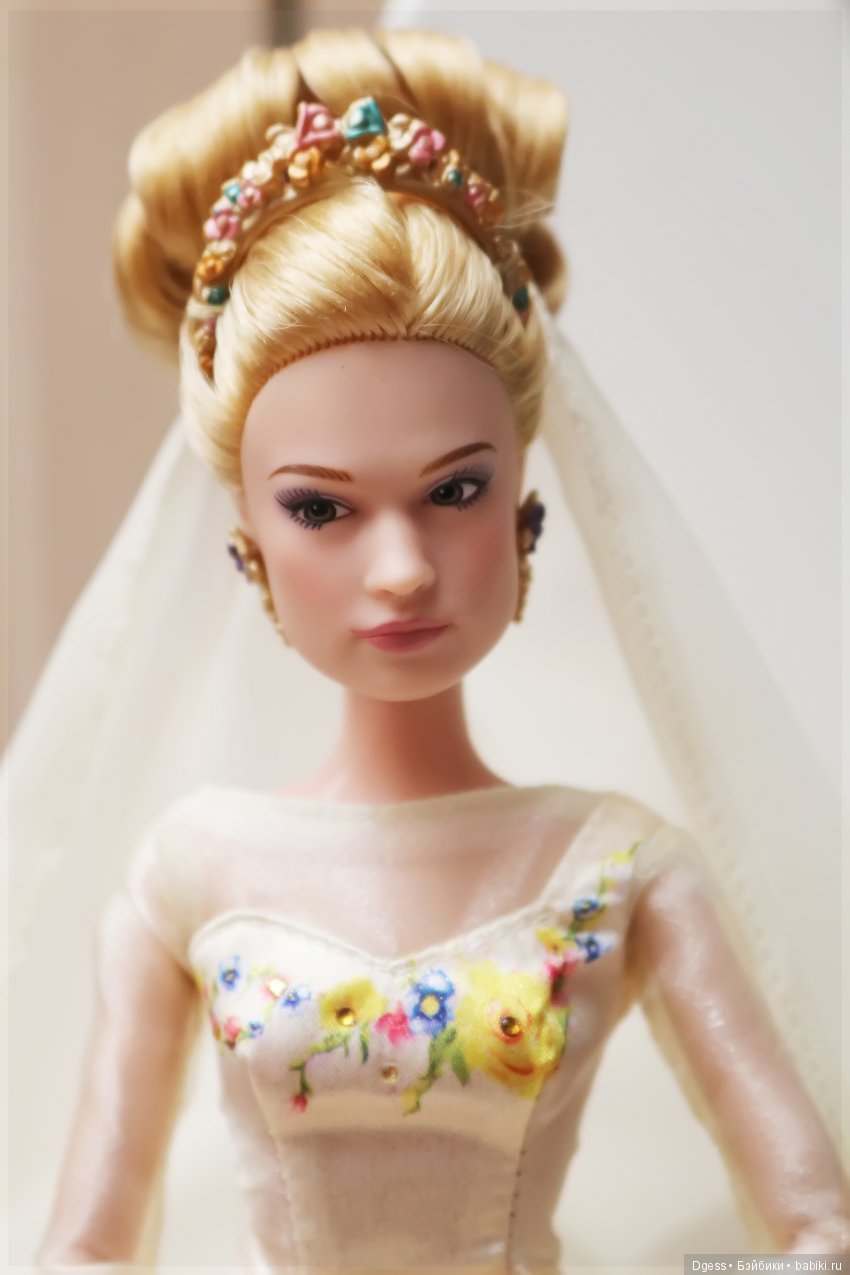 Золушка и принц от DISNEY