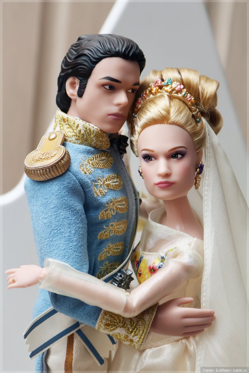 Золушка и принц от DISNEY