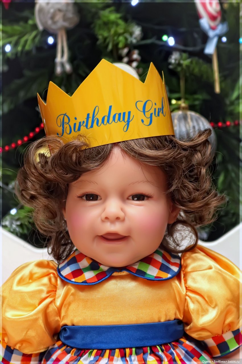 Birthday Girl Lee Middleton Doll (фото 10)