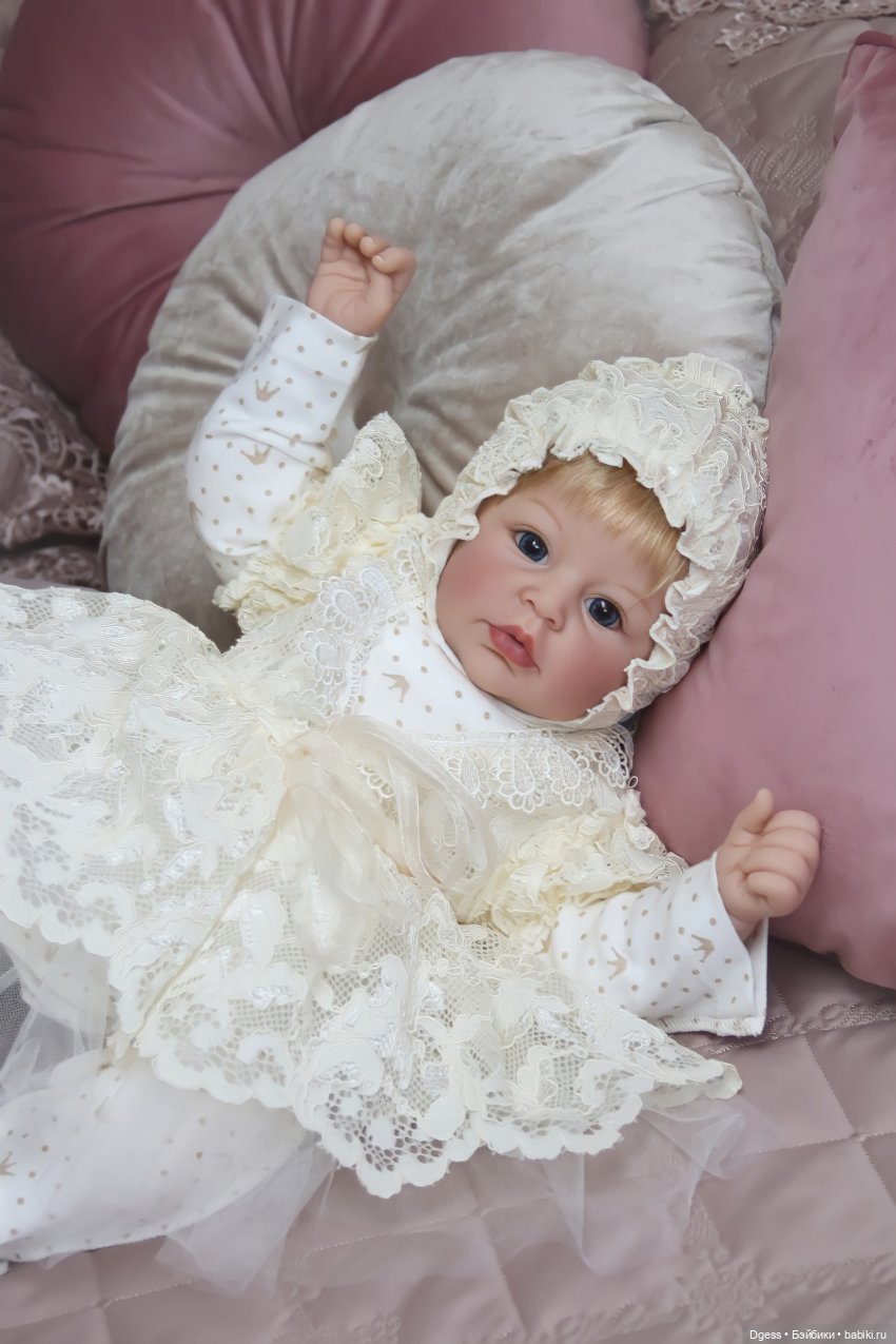 Adored и Blessings of Hope от Lee Middleton Doll