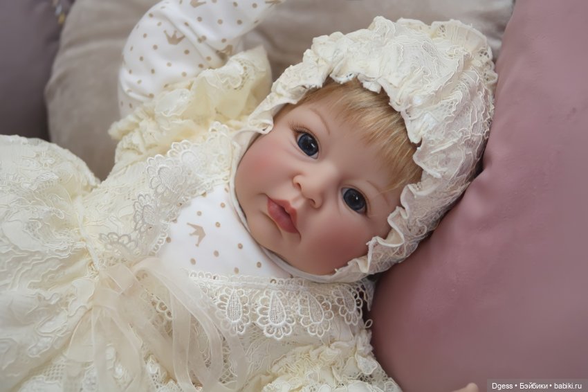 Adored и Blessings of Hope от Lee Middleton Doll