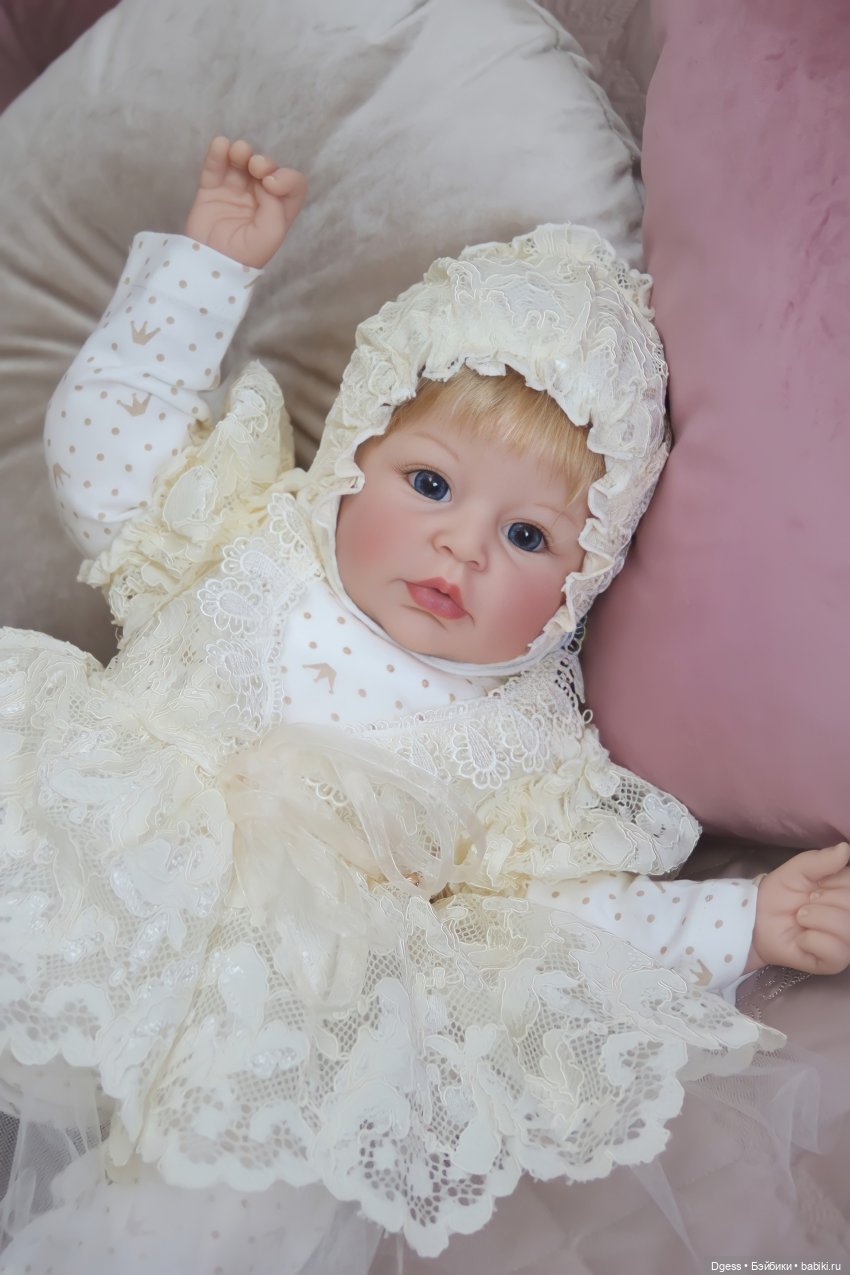 Adored и Blessings of Hope от Lee Middleton Doll