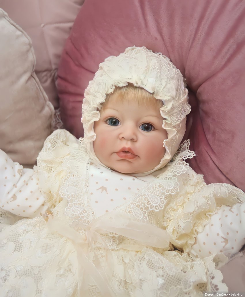 Adored и Blessings of Hope от Lee Middleton Doll