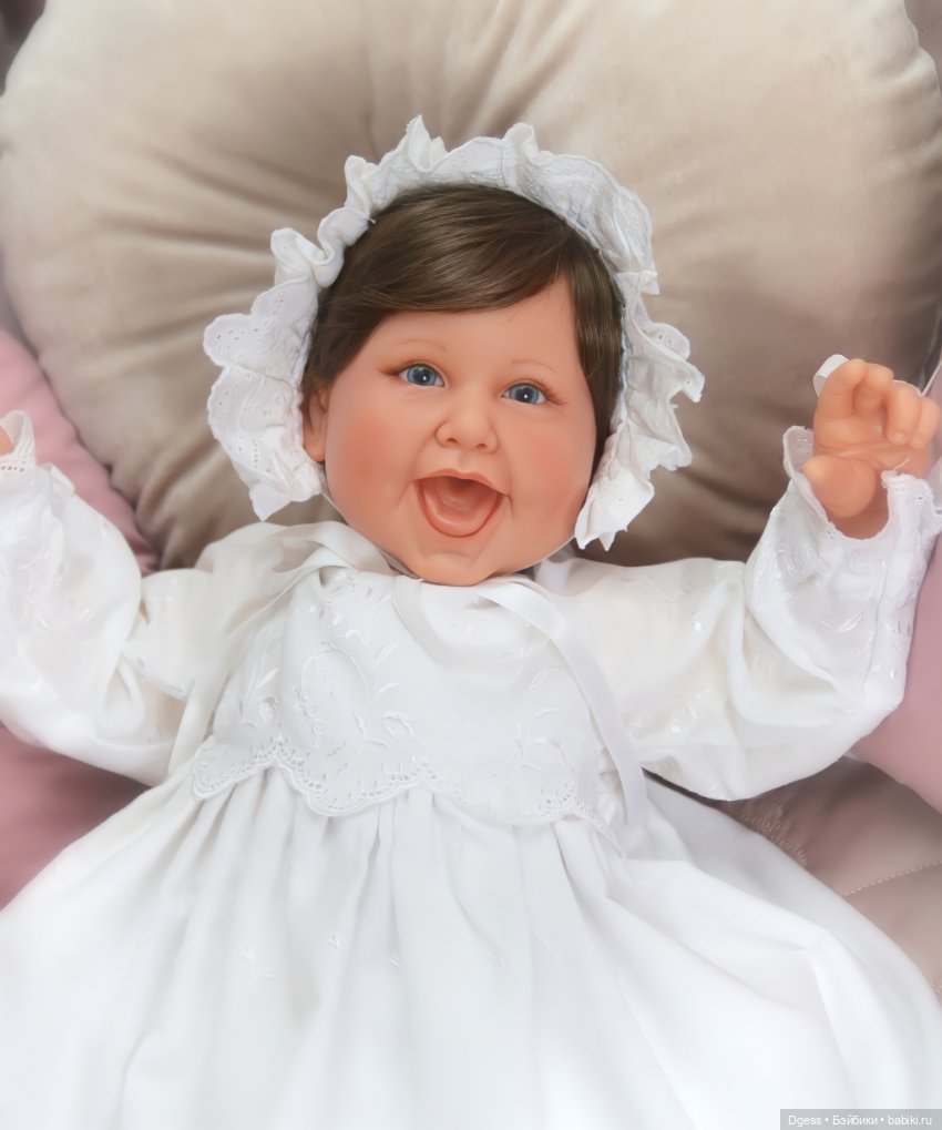 Adored и Blessings of Hope от Lee Middleton Doll