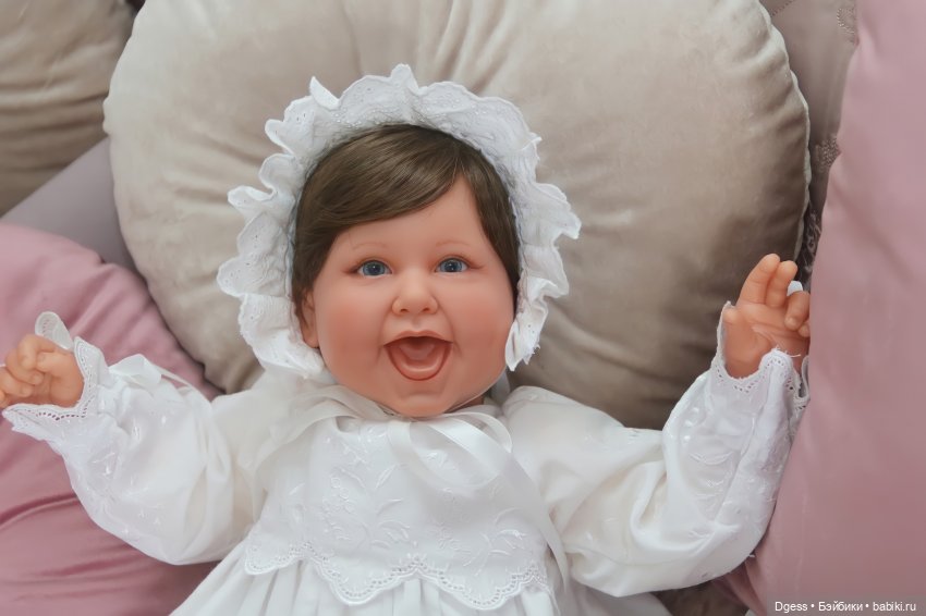 Adored и Blessings of Hope от Lee Middleton Doll