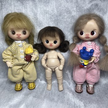 Обитсу 11 голова