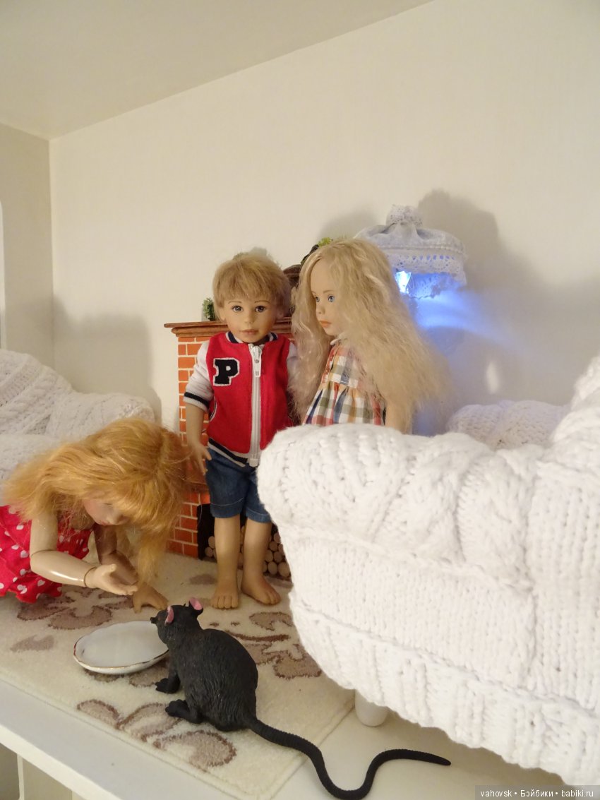 Маленькая история про большую крысу, северную осень и кукол Хелен Киш и Марианн Олденбург