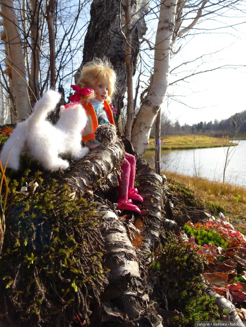 А с тёплой осенью не хочется прощаться