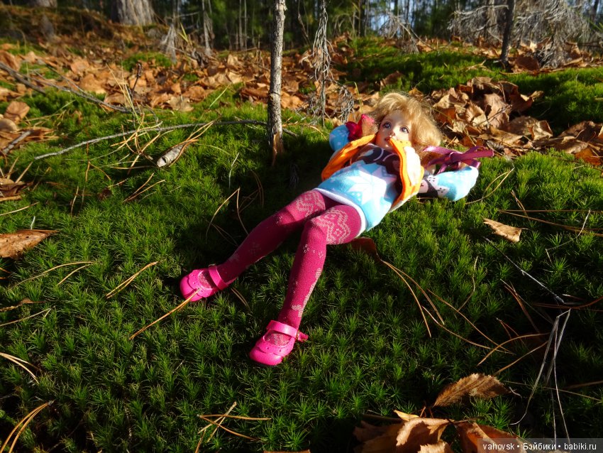 А с тёплой осенью не хочется прощаться