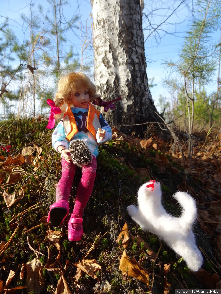 А с тёплой осенью не хочется прощаться