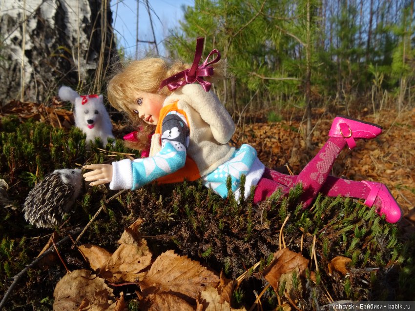 А с тёплой осенью не хочется прощаться